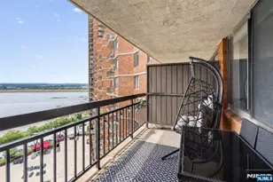 1020 Harmon Cove Tower 1020, Secaucus, NJ 07094 - Photo 33