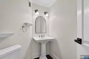 1020 Harmon Cove Tower 1020, Secaucus, NJ 07094 - Photo 13
