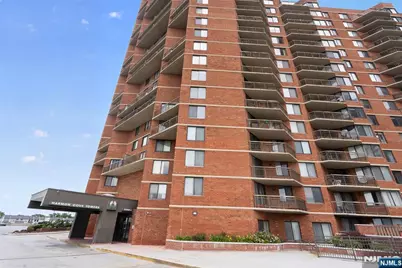 1020 Harmon Cove Tower 1020 #1020, Secaucus, NJ 07094 - Photo 35