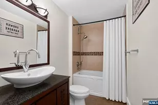 1020 Harmon Cove Tower 1020, Secaucus, NJ 07094 - Photo 23