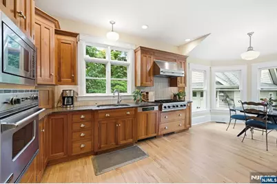 283 Highwood, Ridgewood, NJ 07450 - Photo 13