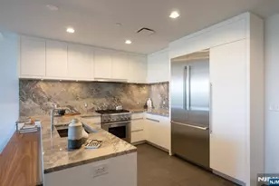 320 Adolphus Ave 404, Cliffside Park, NJ 07010 - Photo 9