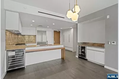 320 Adolphus Avenue 404 #404, Cliffside Park, NJ 07010 - Photo 1