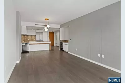 320 Adolphus Avenue 404 #404, Cliffside Park, NJ 07010 - Photo 5