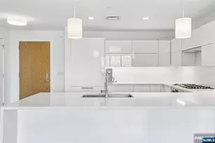 9 Ave At Port Imperial 513, West New York, NJ 07093 - Photo 5