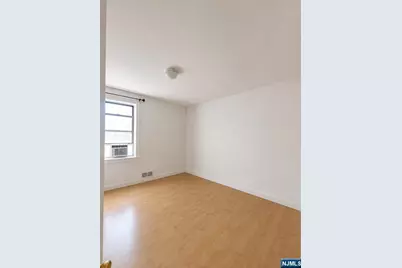 201 45th Street 504 #504, Union City, NJ 07087 - Photo 3