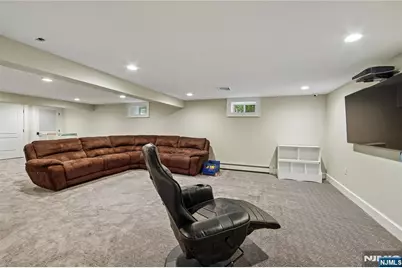 15 Fernwood Drive, Fair Lawn, NJ 07410 - Photo 31