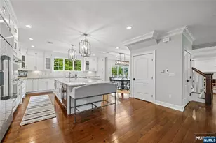 15 Fernwood Dr, Fair Lawn, NJ 07410 - Photo 9