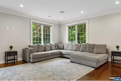 15 Fernwood Drive, Fair Lawn, NJ 07410 - Photo 7