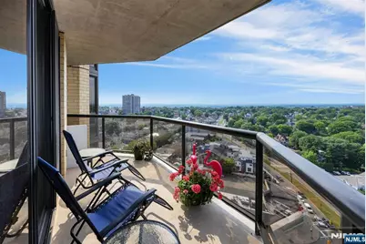 900 Palisade Avenue 17C #17C, Fort Lee, NJ 07024 - Photo 37