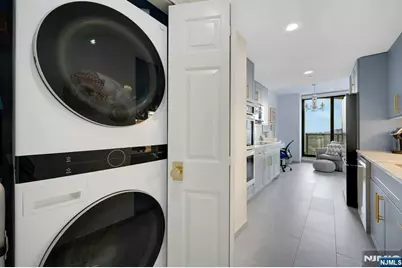 900 Palisade Avenue 17C #17C, Fort Lee, NJ 07024 - Photo 23