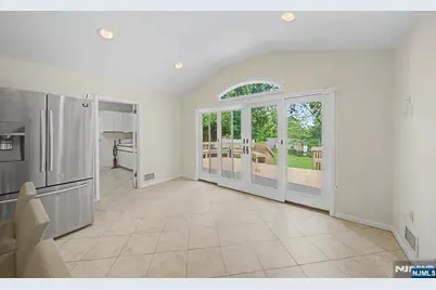 86 Hazelton Terrace, Tenafly, NJ 07670 - Photo 21