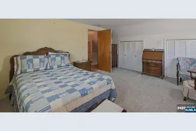 183 Lee Street, Elmwood Park, NJ 07407 - Photo 23