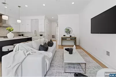 10 Gabriel Court, Paramus, NJ 07652 - Photo 11