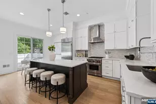 10 Gabriel Ct, Paramus, NJ 07652 - Photo 5