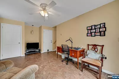 1 Buena Vista Avenue, Hawthorne, NJ 07506 - Photo 11