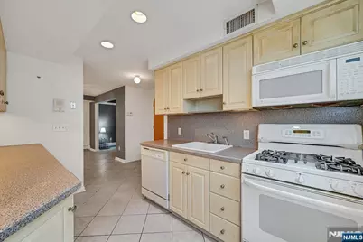 1 Buena Vista Avenue, Hawthorne, NJ 07506 - Photo 23