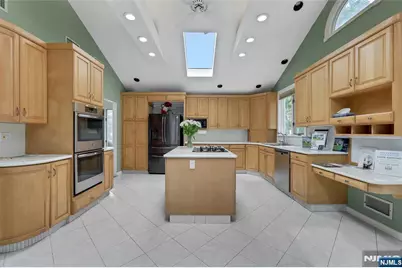 45 Kershner, Fair Lawn, NJ 07410 - Photo 7