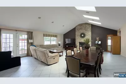 28 Noel Drive, North Arlington, NJ 07031 - Photo 9
