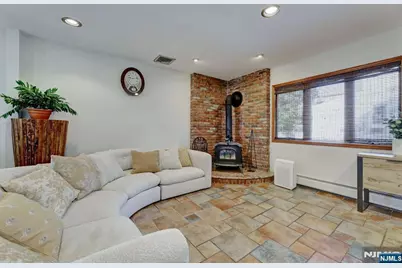 317 Hillcrest, Wood Ridge, NJ 07075 - Photo 13