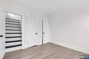 240 End Ave, Newark, NJ 07106 - Photo 41