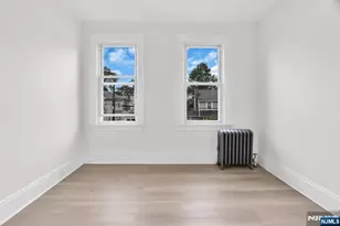 240 End Ave, Newark, NJ 07106 - Photo 37
