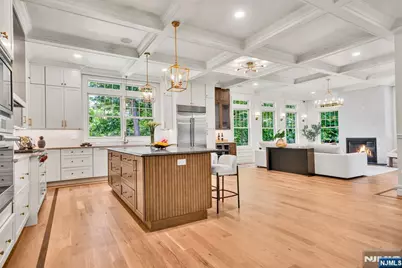 4 Garden Court, Ho Ho Kus, NJ 07423 - Photo 7