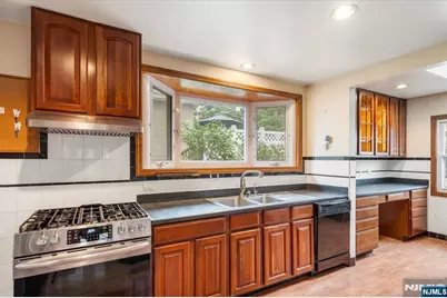 67 Montross Avenue, Rutherford, NJ 07070 - Photo 11