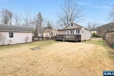 16 Lakeview Terrace, Oakland, NJ 07436 - Photo 15