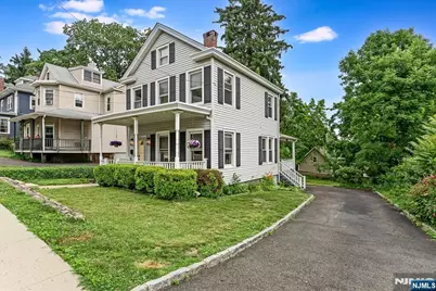 1 Locust Street, Morristown, NJ 07960 - Photo 3