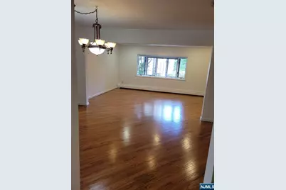 88 Hawthorne Avenue, Park Ridge, NJ 07656 - Photo 5