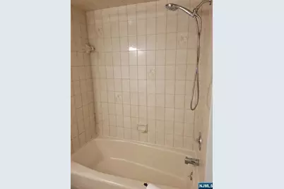 88 Hawthorne Avenue, Park Ridge, NJ 07656 - Photo 15