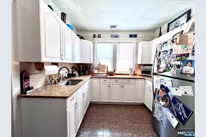395 Taylor Avenue, Hackensack, NJ 07601 - Photo 5