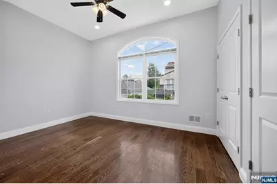 508 2nd Avenue 1 #1, Lyndhurst Township, NJ 07071 - Photo 17