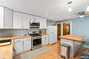 17 Kossuth St, Wallington, NJ 07057 - Photo 13
