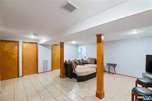 17 Kossuth St, Wallington, NJ 07057 - Photo 27