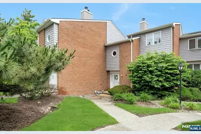27 Sherwood Court, River Edge, NJ 07661 - Photo 1