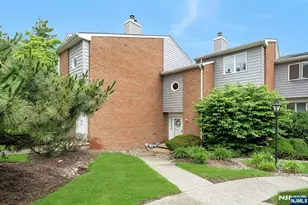 27 Sherwood Ct 14, River Edge, NJ 07661 - Photo 1