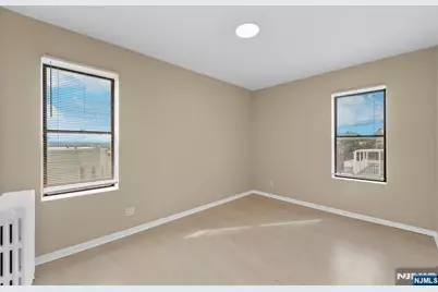 9017 Bergenwood Avenue 2 #2, North Bergen, NJ 07047 - Photo 15