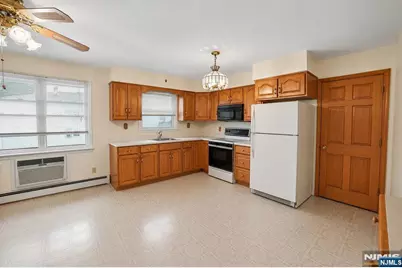 54 Haverhill Avenue, Woodland Park, NJ 07424 - Photo 15