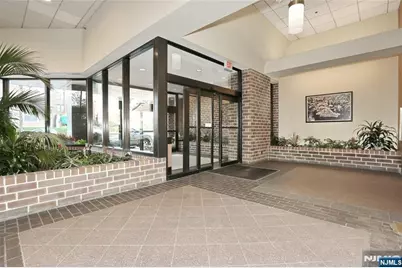 770 Anderson Avenue 5F #5F, Cliffside Park, NJ 07010 - Photo 5
