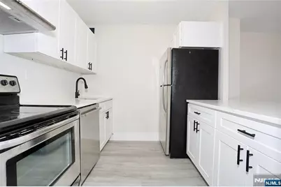770 Anderson Avenue 5F #5F, Cliffside Park, NJ 07010 - Photo 11