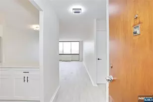 770 Anderson Ave 5F, Cliffside Park, NJ 07010 - Photo 9