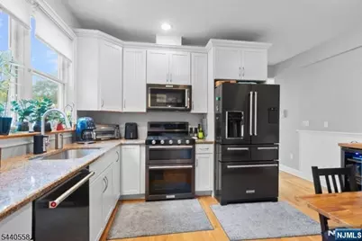 129 Claremont Avenue 2 #2, Montclair, NJ 07042 - Photo 11