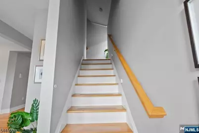 129 Claremont Avenue 2 #2, Montclair, NJ 07042 - Photo 17