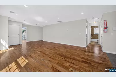 508 2nd Avenue 2 #2, Lyndhurst Township, NJ 07071 - Photo 5