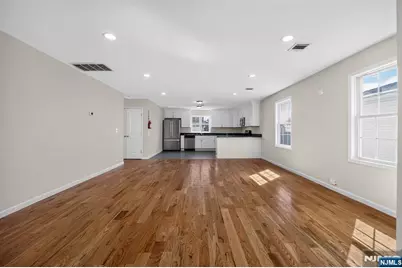 508 2nd Avenue 2 #2, Lyndhurst Township, NJ 07071 - Photo 3