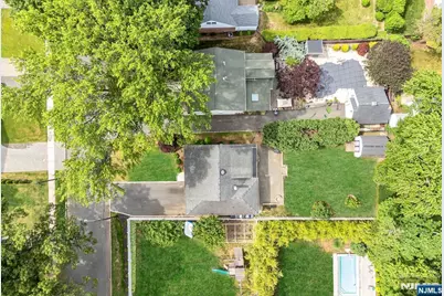799 Millbrook Road, River Edge, NJ 07661 - Photo 35