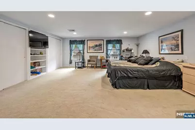 799 Millbrook Road, River Edge, NJ 07661 - Photo 15