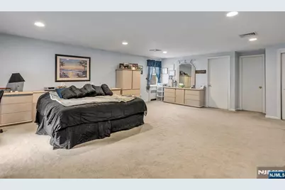 799 Millbrook Road, River Edge, NJ 07661 - Photo 17